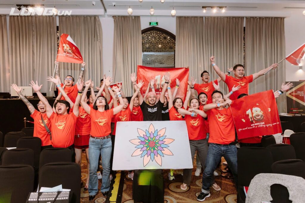 Phạm Văn Bình Là Ai?